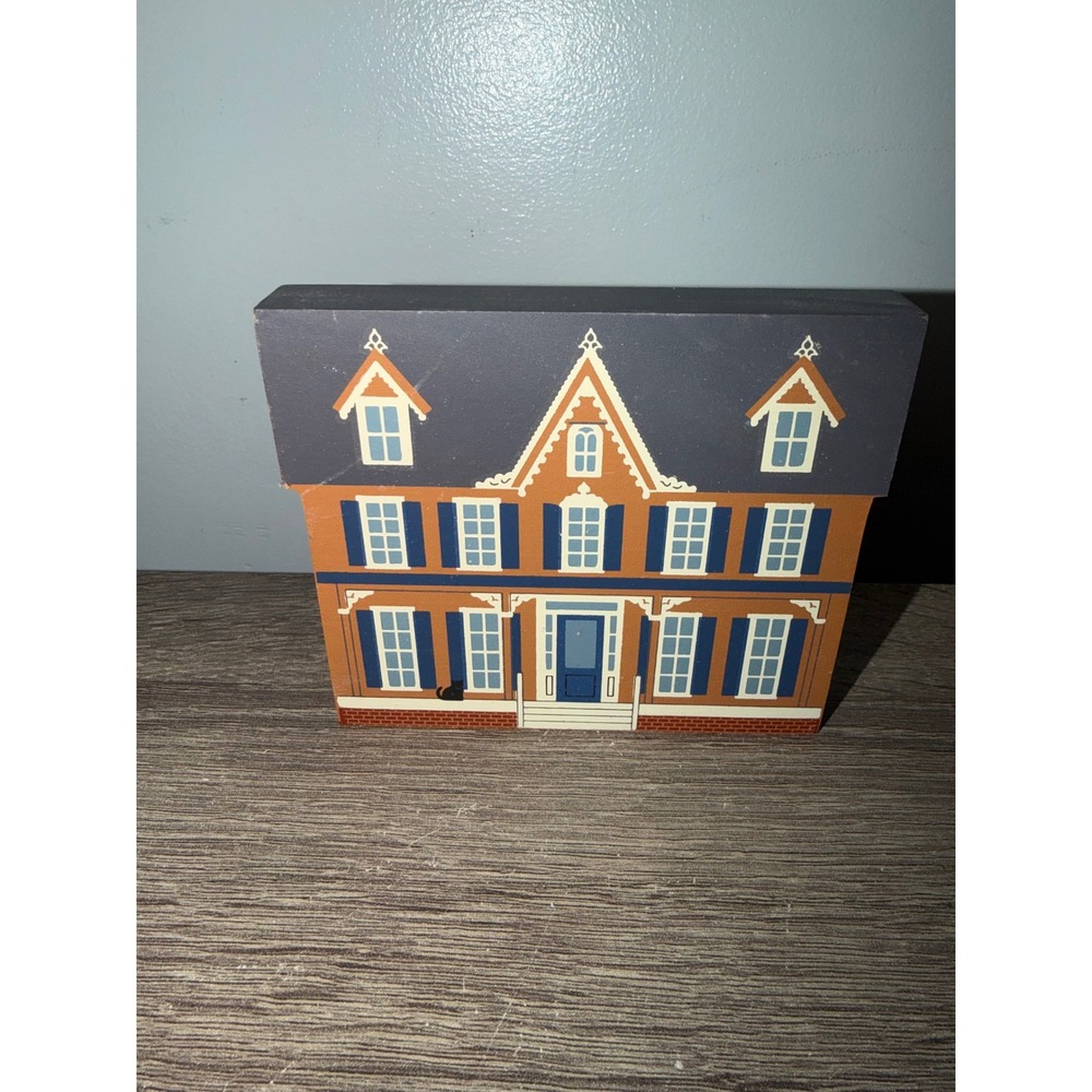 The Cat's Meow Village 1995 Hall Cottage Painted Ladies Series Wood Shelf Sitter